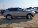 Nissan Rogue S/Sl/Krom JN8AS5MV3AW106124 fotografie