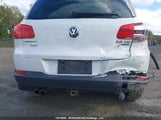 Volkswagen Tiguan S/Se/Sel/R-Line WVGJV7AX9FW534464 photo