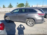 Toyota Highlander Le/Le Plus 5TDBKRFH9FS205696 снимка