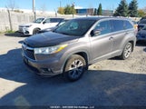 Toyota Highlander Le/Le Plus 5TDBKRFH9FS205696 снимка