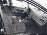 Hyundai Elantra Essential KMHD74LF2KU737907 снимка