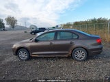 Volkswagen Jetta 2.0L Comfortline 3VWDK7AJ2BM331929 photo