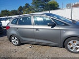 Kia Rondo KNAHT8A35E7028499 fotografie