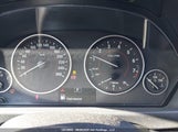 BMW 320I xDrive WBA3C3C59EF985543 fotografie