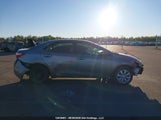 Toyota Corolla Le 2T1BURHE9FC388894 снимка
