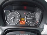 BMW 3 Series WBAPG7G5XBNM68471 снимка