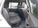 Lincoln Navigator 5LMJJ2J53BEJ08893 photo