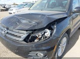 Volkswagen Tiguan S/Se/Sel/R-Line WVGJV7AX3FW575009 снимка