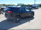 Jeep Cherokee Sport 1C4PJMAB3GW170749 снимка