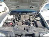 Lincoln Town Car Signature Limited 1LNHM82W87Y633831 photo