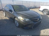 Toyota Camry L/Le/Xle/Se/Xse 4T1B11HK9JU020948 photo
