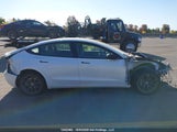 Tesla Model 3 Rwd/Standard Range 5YJ3E1EA6NF331373 fotografie