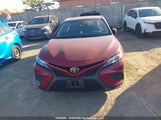 Toyota Camry L/Le/Xle/Se/Xse 4T1B11HK6JU562847 fotografie