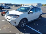 Toyota Rav4 Xle 2T3RFREV9JW767941 снимка