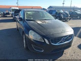 Volvo S60 T6/T6 R-Design YV1902FH1C2051929 fotografie