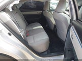 Toyota Corolla Le 2T1BURHE9GC684693 снимка