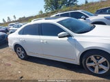 Volkswagen Passat 1VWBN7A37DC073475 снимка