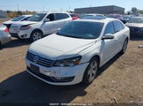 Volkswagen Passat 1VWBN7A37DC073475 снимка