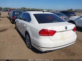 Volkswagen Passat 1VWBN7A37DC073475 снимка
