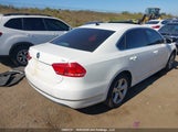 Volkswagen Passat 1VWBN7A37DC073475 снимка