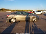 Toyota Corolla Le 2T1BURHE6HC844014 fotografie