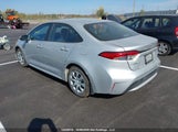 Toyota Corolla Le 5YFBPMBE2NP281798 fotografie