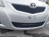 Toyota Yaris JTDBT4K39B1409562 снимка