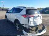 Toyota Rav4 Le 2T3BFREV9JW822549 снимка