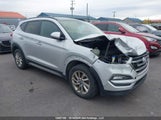Hyundai Tucson Limited/Sport And Eco/Se KM8J3CA41HU310107 photo