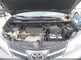 Toyota Rav4 Le 2T3BFREV9EW209739 fotografie