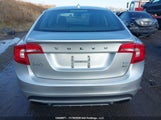 Volvo S60 T5 Special Edition Premier YV1612TK3G2404614 fotografie