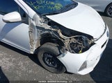 Toyota Prius C Technology JTDKDTB34E1571658 снимка