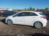 Hyundai Elantra KMHD25LH3GU283194 снимка