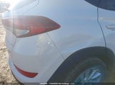 Hyundai Tucson Limited/Sport And Eco/Se KM8J3CA44HU259864 photo