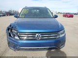 Volkswagen Tiguan Trendline 3VV0B7AX4JM078182 photo
