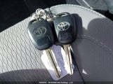 Toyota Corolla Le 2T1BURHE8EC118747 снимка