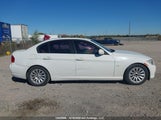 BMW 323I WBAPG735X9A401716 снимка