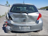Toyota Yaris Le/Rs JTDKT923395247430 photo