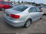 Volkswagen Jetta 2.5L Comfortline/2.5L Sportline 3VWDX7AJ1BM027363 fotografie