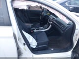 Honda Accord 1HGCR2F54FA807224 снимка