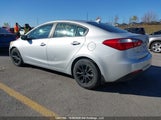 Kia Forte KNAFK4A6XG5509991 fotografie