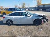 Honda Civic 2HGFE2F26NH116968 снимка