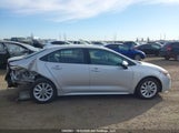 Toyota Corolla Le 5YFBPMBE8MP246472 fotografie