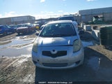 Toyota Yaris Le/Rs JTDKT923175062175 photo