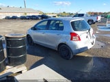 Toyota Yaris Le/Rs JTDKT923175062175 photo
