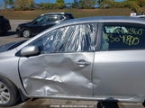 Toyota Corolla Le 2T1BU4EE3AC330490 снимка