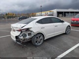 Hyundai Elantra Limited KMHD84LF8HU138323 fotografie