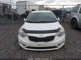 Kia Forte KNAFX4A80E5060630 photo