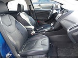 Ford Focus Titanium 1FADP3N29JL213687 fotografie