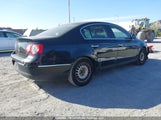 Volkswagen Passat 2.0T/2.0T Base WVWAK73C57P033221 photo